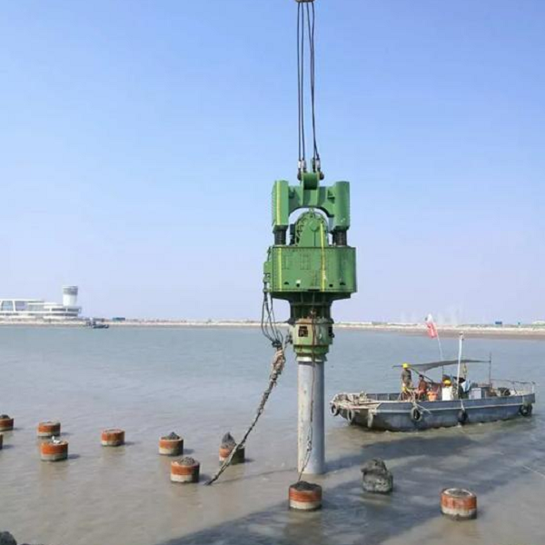 Pile Frame Tianjin Tanggu Breakwater Vibro-driving PHC Pipe Pile Project